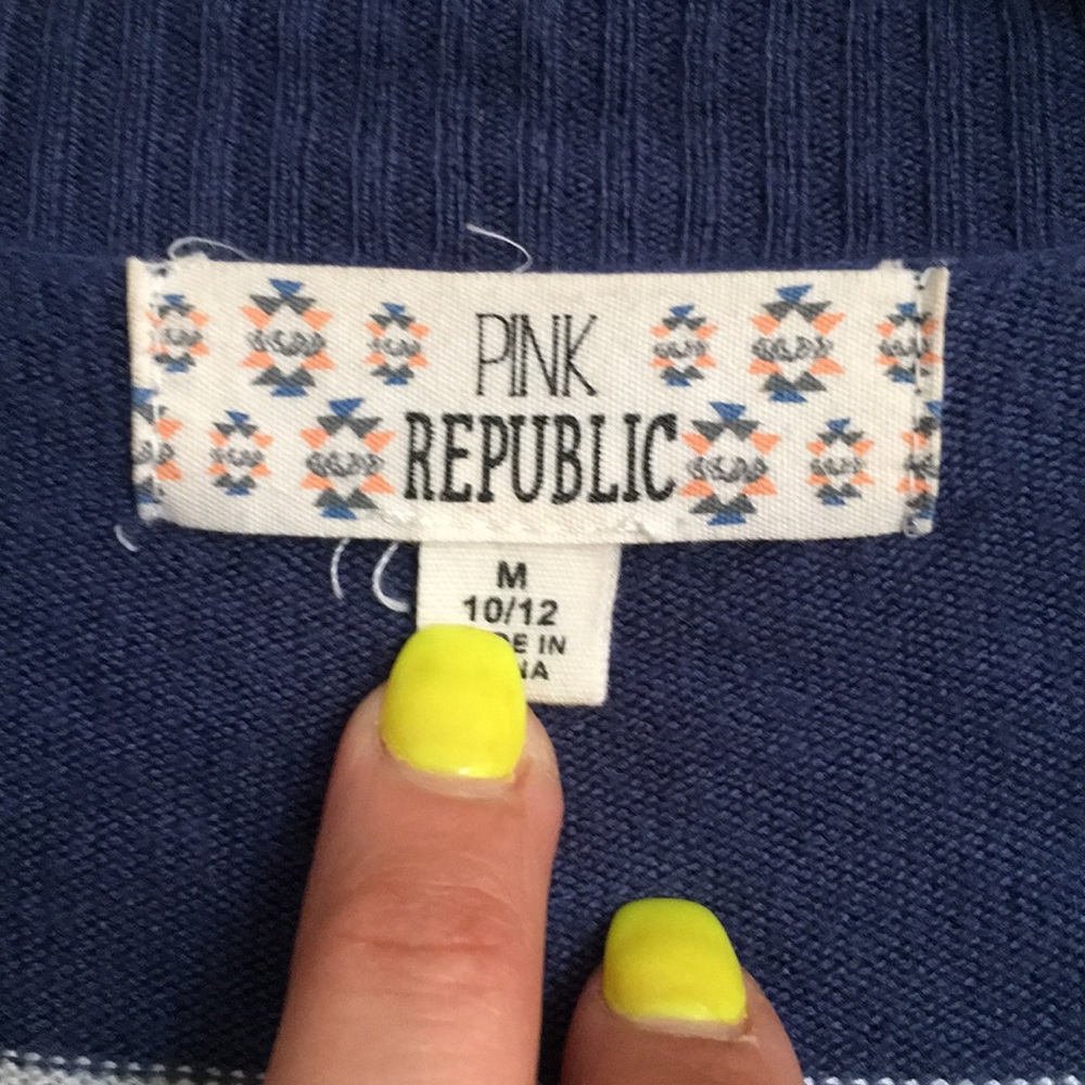 Sweater - Picture 2 of 2